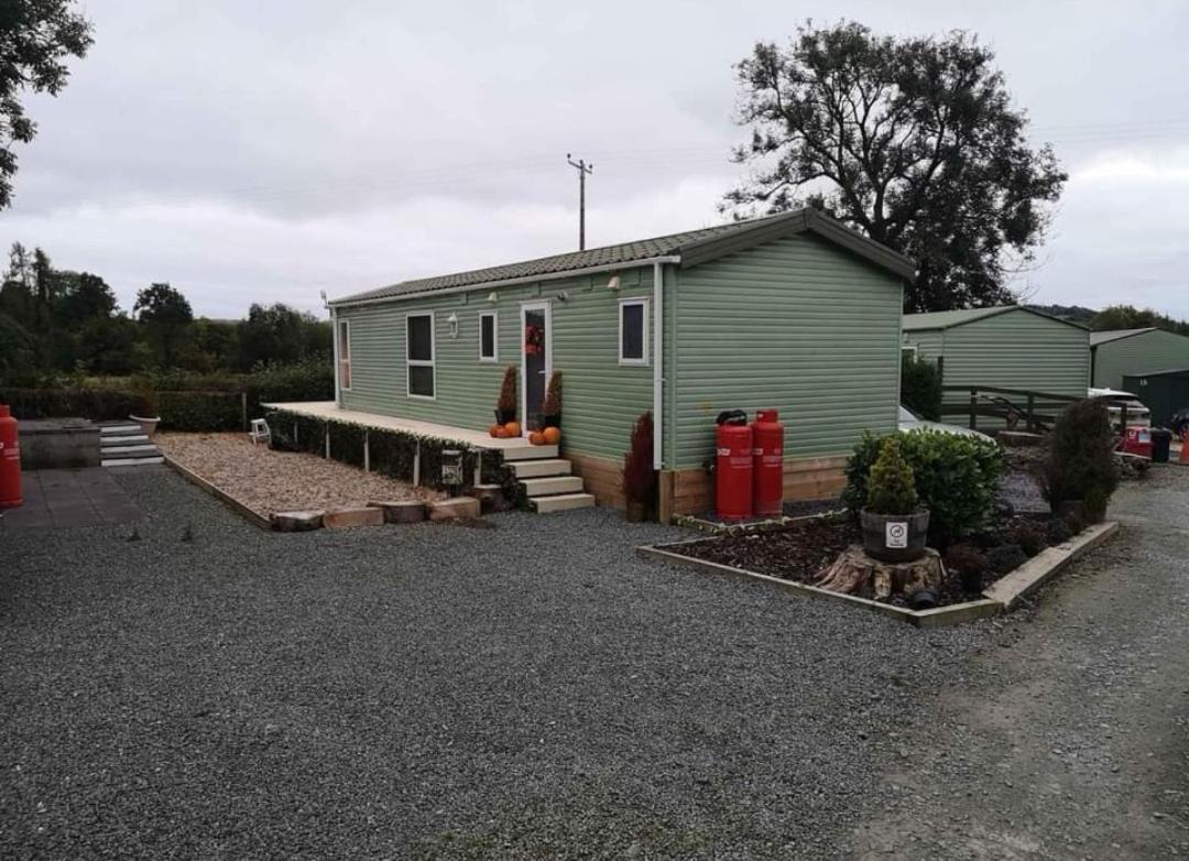 Cosy Rural Retreat Llandrindod Wells Exterior photo